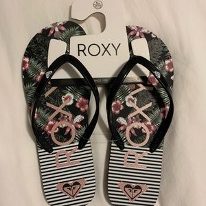 Roxy Flip Flops - Never Worn